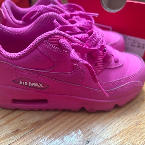 Adorable Fuchsia Pink Air Max - Picture 3 of 7